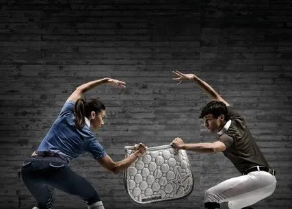 [Equestrian Fashion] Animo Italia saddle pads campaign | Pégase Daily
