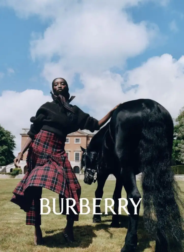 Horse Fashion : Burberry Fall Winter 2025 campaign by Sam Rock, equestrian heritage | Pégase Daily